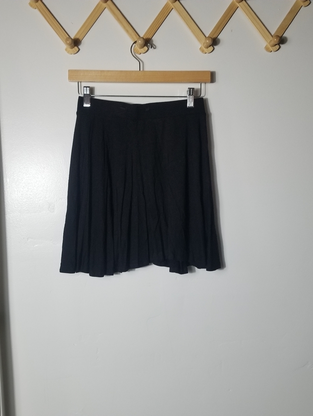NWT SO JUNIORS BLACK SKATER SKIRT SIZE MEDIUM